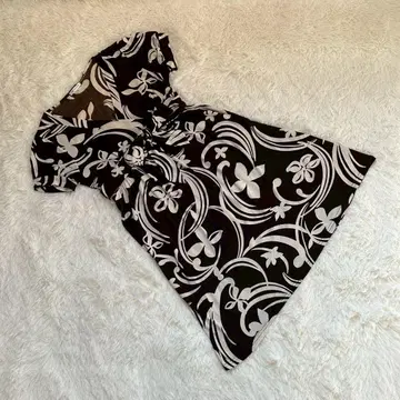 [ GLACIER 그라시아 ] 꽃무늬 반팔 원피스 블랙 화이트 M 여성용