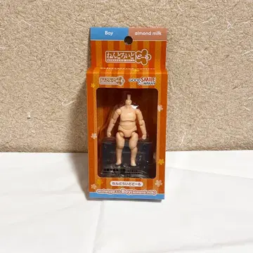 넨도로이드돌 바디 archetype boy almond milk 1