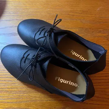 Figurino 블랙 레이스업 슈즈