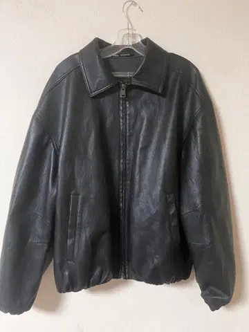 ZARA 페이크 가죽 자켓