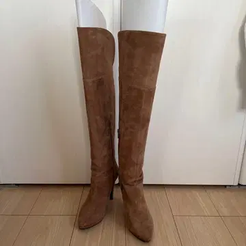 거의 새상품 다이애나 니하이 부츠 22.5cm