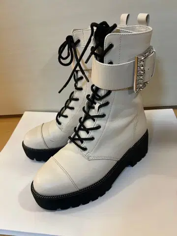 MICHAEL KORS 화이트 가죽 부츠