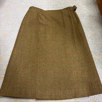 올리브 그린 체크 무늬 타이트 스커트