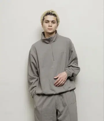 BAL 러셀 콜라보 HEAVY COTTON HALF ZIP L 사이즈 2