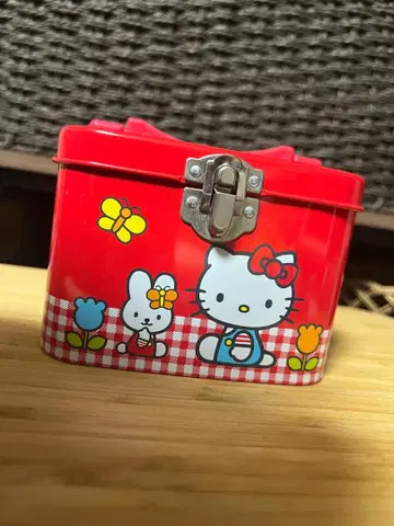 [레어] 키티 트렁크 캔 헤이세이 레트로