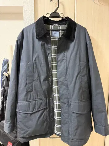 유니클로 퍼프 테크 유틸리티 자켓