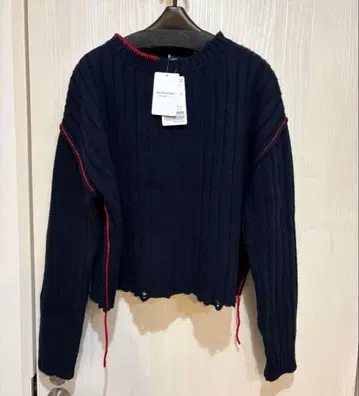 베이크루즈 프레임워크 리페어 니트 이번 시즌