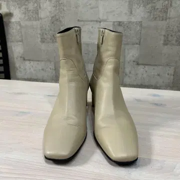 베이지 가죽 지퍼 부티 7cm 힐