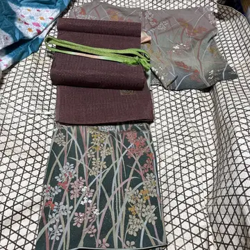 4점 (기모노, 오비, 오비 장식 천, 허리띠) 세트