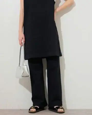 저널 스탠다드 플레어 니트 팬츠 블랙