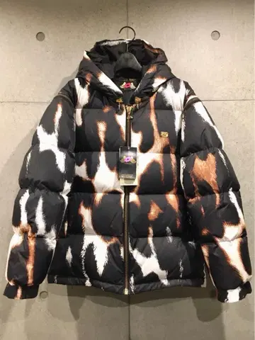 DRESSCAMP 드레스캠프 x lotto 로트 후드 부착 다운