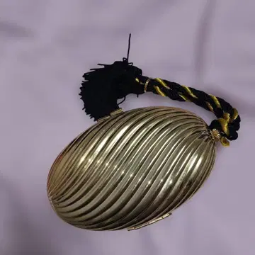 80's 빈티지! 태슬 장식 골드 스월 클러치백 파티