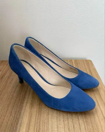 콜한 파랑 스웨이드 하이힐