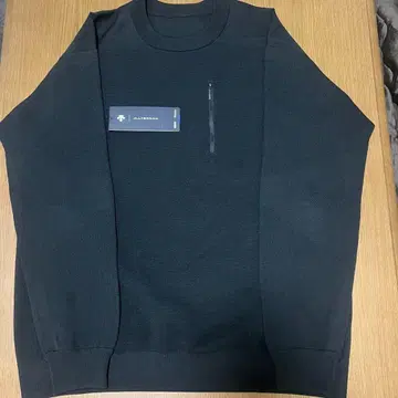 DESCENTE ALLTERRAIN 퓨전 니트 정가 36300엔