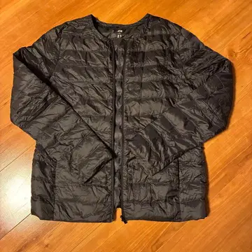 XL 사이즈 유니클로 노카라 울트라 라이트 다운 블랙