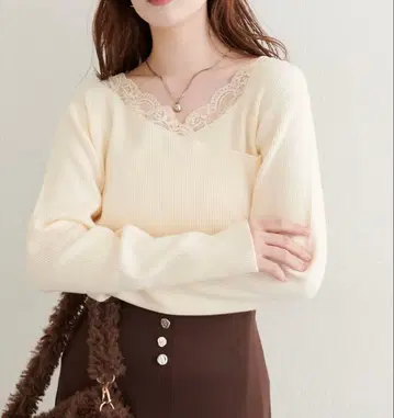 natural couture 아지메 레이스 넥 리브 니트 풀오버