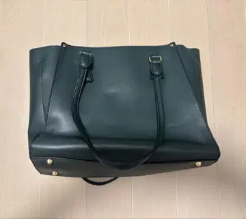 다크 그린 가죽 토트백