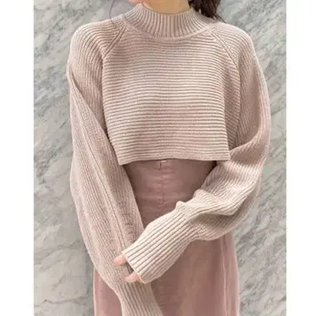 COCODEAL 스트라이프 크롭 니트 베이지