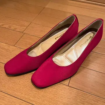 Physical 빨간색 스웨이드 펌프스