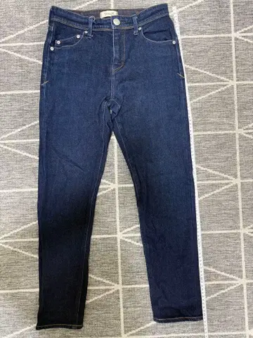 YANUK 다크 블루 스키니진