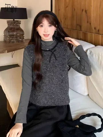 고급스러운 겨울 상의! 옷깃의 리본이 귀여운 디자인