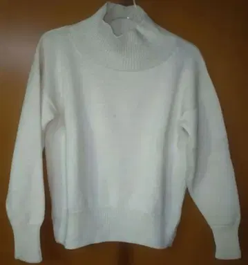 MARGARET HOWELL 터틀넥 스웨터 아이보리