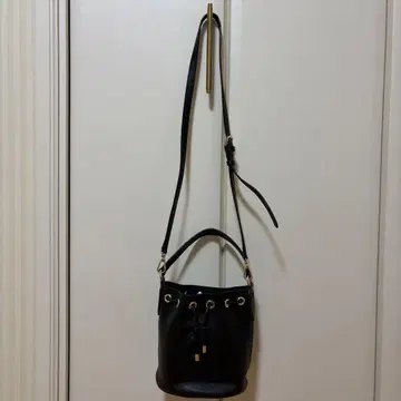 연말 한정 가격 FURLA 숄더백