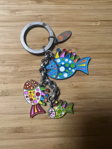 쿠사마 야요이 키링 물고기 MoMA 쿠사마 야요이 도트 키링