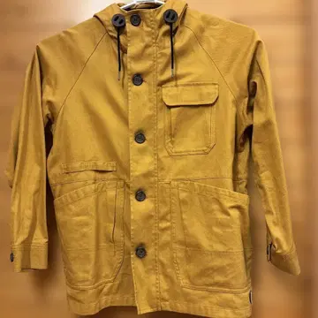 후드 부착 마운틴 파카