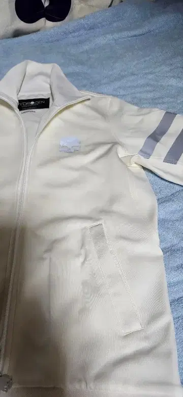 HYDROGEN 화이트 저지 MEDIUM