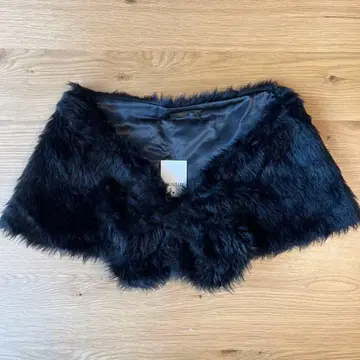 ATTENTION 블랙 인조 모피 숄 가격 인하했습니다.