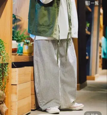 니코앤드 프로듀스 마린 턱 팬츠 화이트 보더 M