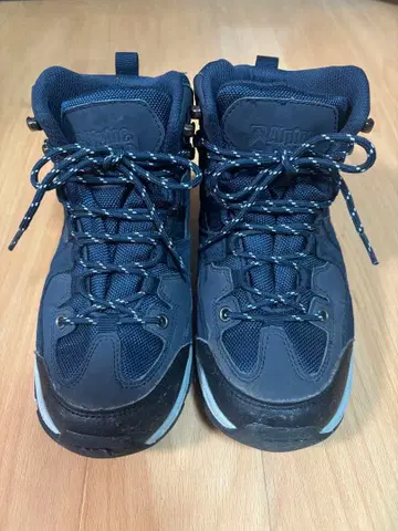 아웃도어 트레킹 슈즈 방수 하이컷