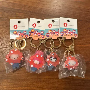 산리오 미야쿠미야쿠 클리어 키링 쿠로미 마이멜로디 시나모롤 포차코