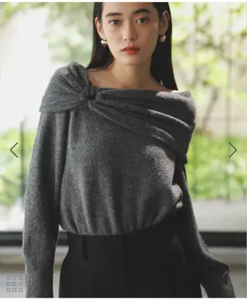 VIS 믹스얀 오프숄더 니트 차콜