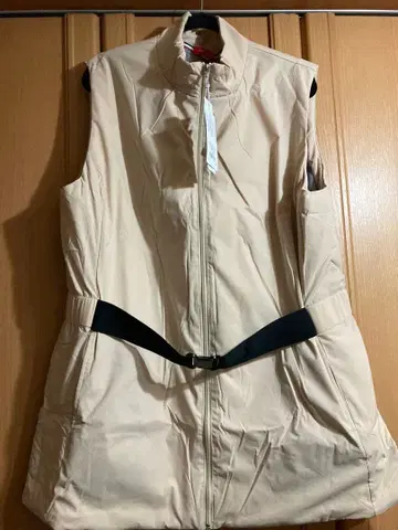 베이지 화이트 집업 베스트 미사용 새상품