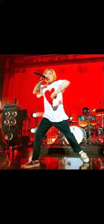 ZARA 스니커즈 kj 착용