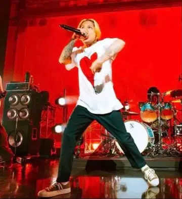 ZARA 스니커즈 kj 착용