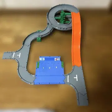 토미카 빙글빙글 도로 고갯길 세트