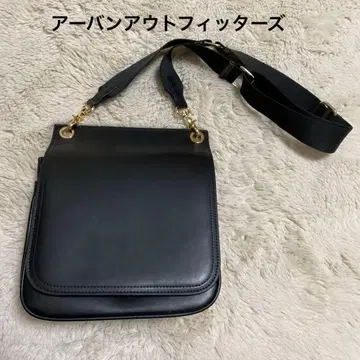 어반 아웃피터스 숄더백