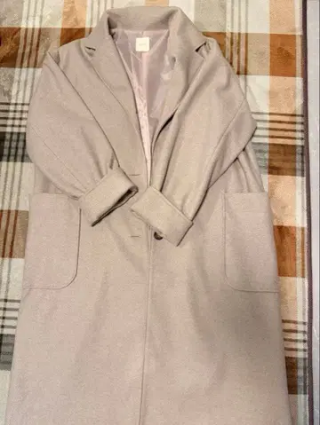 라이트 그레이 체스터 코트