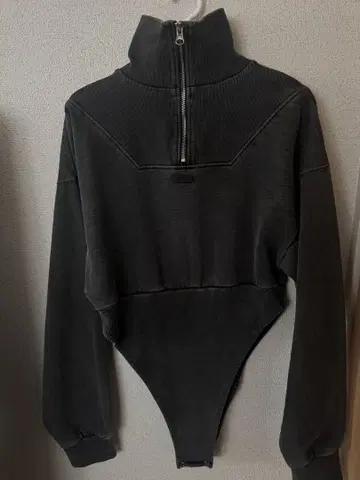 BLONDEY 맨투맨 바디 수트