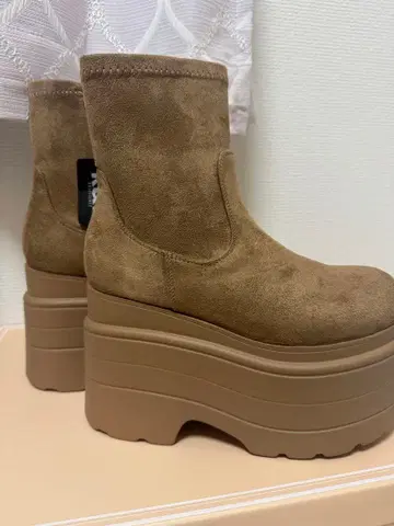 R&E 볼륨 밑창 스트레치 숏부츠