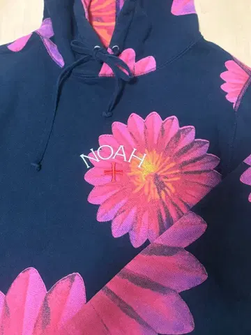 NOAH 플라워 프린트 후드티 몇 회 착용 새상품급