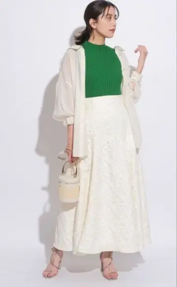 [ 새상품급 ] Mystrada 플라워 자카드 스커트 ( S ) 화이트