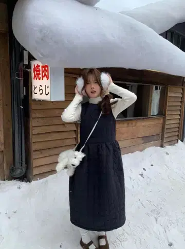 따뜻한 롱 원피스 겨울 모임 데이트에 최적 아이템