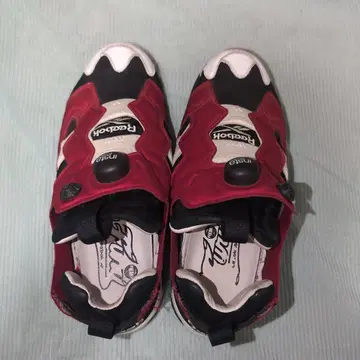 리복 인스타펌프 퓨리 OG 레드, 블랙, 화이트 컬러