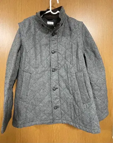 그레이 퀼팅 자켓 후드 부착