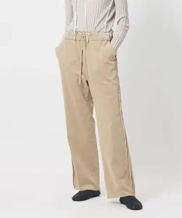 [ 새상품 ] AEWEN MATOPH 코듀로이 멜로우 이지 팬츠 XS