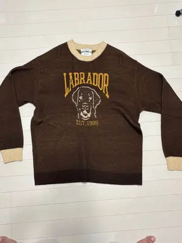 모노 마트 니트 스웨터 브라운